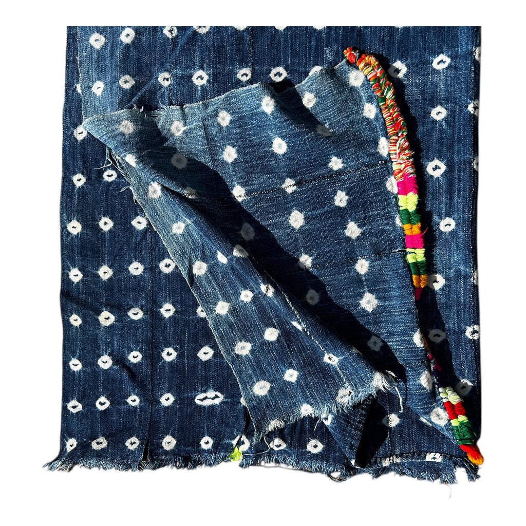 Midnight Dot Baule Indigo African Textile – 61 x 44 inches